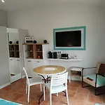 De L'hacienda 2 *