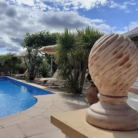 Nyaraló De L'hacienda 2 *